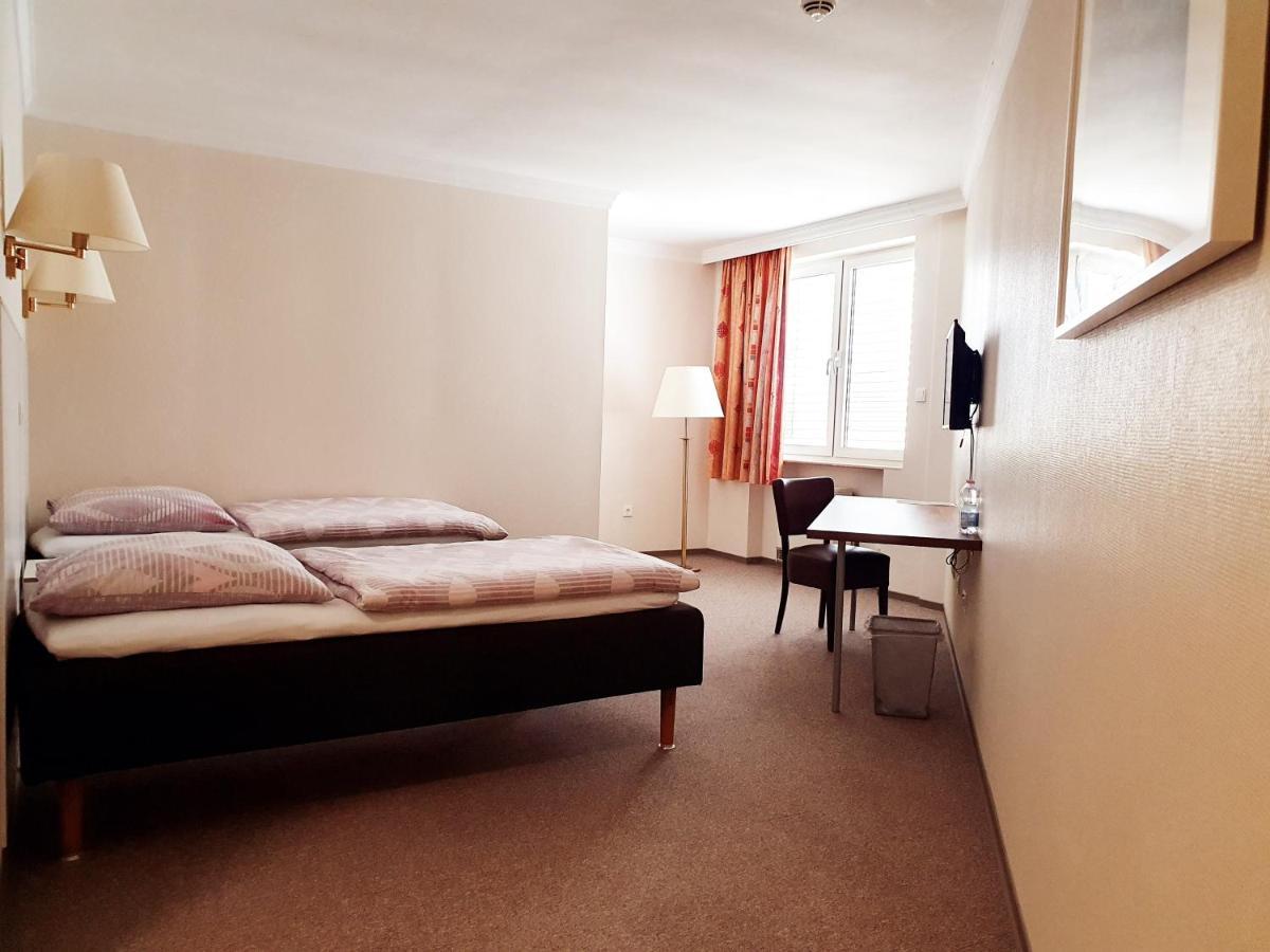 Hotel Pause Hofheim am Taunus Buitenkant foto